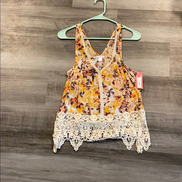 Floral tank top with lace detail - Picture 1 of 3